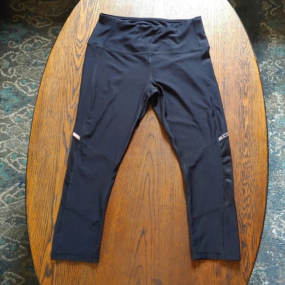 Hind Black and Mesh Activewear Capri Workout Leggings Size Women's Medium - Picture 1 of 14